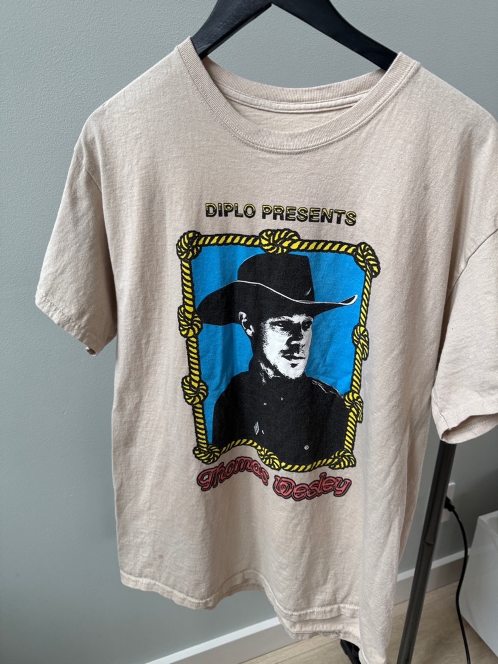 Diplo Cream Short-Sleeve Graphic Tee with Blue, Black & Yellow Print